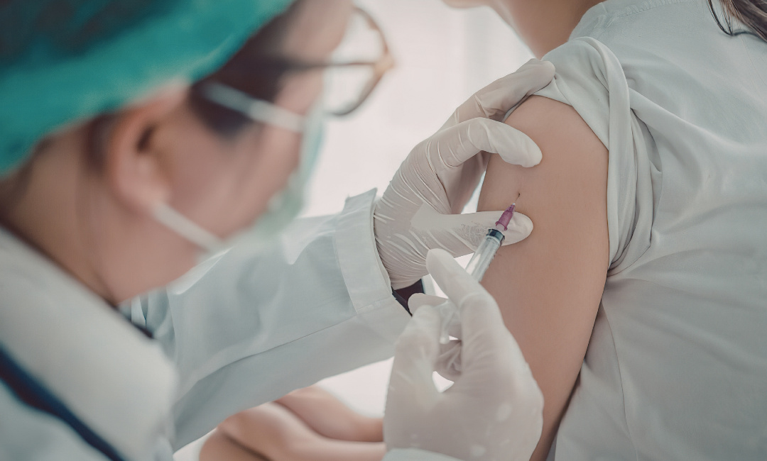 Vacinação para pacientes com câncer: quais vacinas são recomendadas?